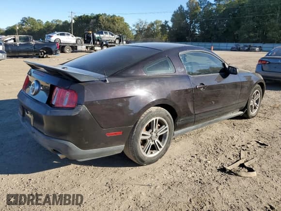 ✅ 2012 Ford Mustang Premium • VIN: 1ZVBP8AMXC5205544 • Lot: 91393035. Listed on Copart with 232,219 mi. Free auction sales archive from the USA and detailed vehicle history report at DreamBid. Image 3.