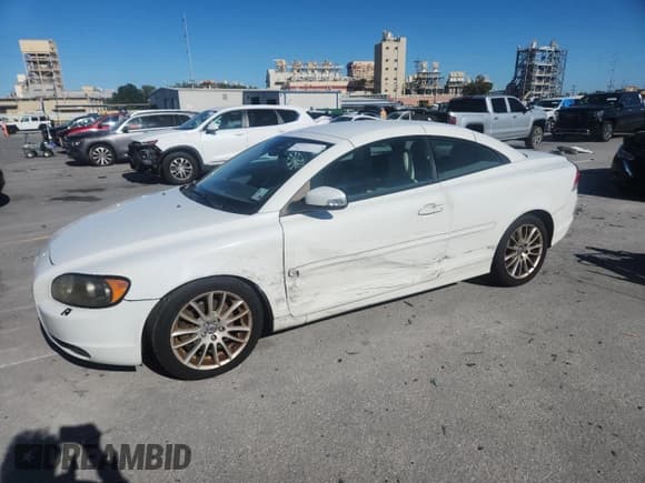 ✅ 2008 Volvo C70 • VIN: YV1MC67248J054078 • Lot: 87089825. Listed on Copart with 110,930 mi. Free auction sales archive from the USA and detailed vehicle history report at DreamBid. Image 1.
