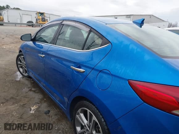 ✅ 2017 Hyundai Elantra Value Edition • VIN: 5NPD84LF0HH082733 • Lot: 41769812. Listed on IAAI with 59,634 mi. Free auction sales archive from the USA and detailed vehicle history report at DreamBid. Image 14.