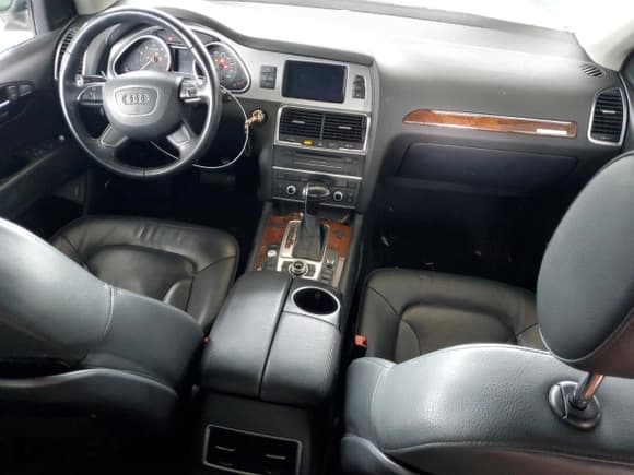 ✅ 2015 Audi Q7 Premium Plus • VIN: WA1LGBFE3FD003493 • Lot: 64361184. Listed on Copart with 143,085 mi. Free auction sales archive from the USA and detailed vehicle history report at DreamBid. Image 8.