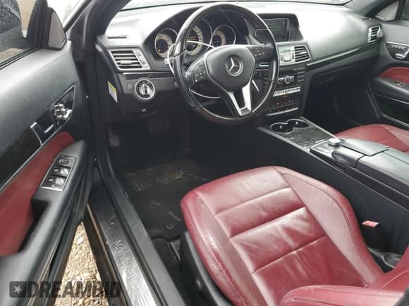 ✅ 2014 Mercedes-Benz E 350 • VIN: WDDKK5KF9EF226128 • Лот: 49819105. Опубликован ранее на Copart с пробегом 110 339 миль. Бесплатный доступ к архиву аукционных продаж из США и подробный отчёт об истории автомобиля на DreamBid. Изображение 8.