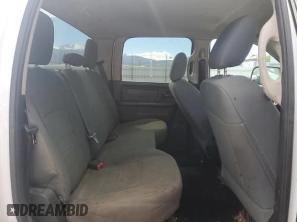 ✅ 2015 Ram 2500 Tradesman • VIN: 3C6UR5HJ8FG674720 • Lot: 56328805. Listed on Copart with 105,467 mi. Free auction sales archive from the USA and detailed vehicle history report at DreamBid. Image 10.