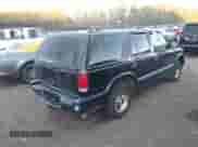 1999 Chevrolet Blazer Trailblazer with VIN 1GNCS13W1X2238149, listed as a IAAI auction lot 41233398 with Not provided miles and . Bid and sale history available at DreamBid. Image 4.