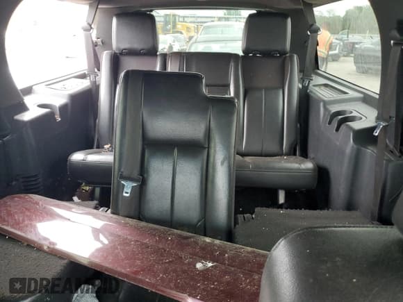 ✅ 2011 Ford Expedition Max Limited • VIN: 1FMJK1K53BEF29151 • Lot: 63916674. Wystawiony na Copart z przebiegiem 218 711 mil. Bezpłatny archiwum sprzedaży aukcyjnych z USA i szczegółowy raport historii pojazdu na DreamBid. Zdjęcie 10.