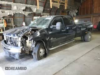 2008 Chevrolet Silverado 3500HD DRW LTZ с VIN 1GCJK33618F214388, выставлен на аукционе Copart как лот 84738335 с пробегом 105 223 миль миль и Списание • Salvage title. История ставок и продаж доступна на DreamBid. Изображение 1.