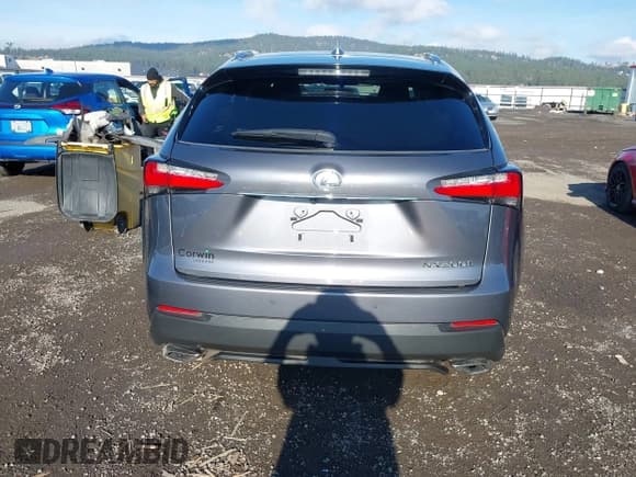 ✅ 2017 Lexus NX 200t F Sport • VIN: JTJBARBZ1H2144255 • Lot: 43678308. Wystawiony na IAAI z przebiegiem 103 924 mil. Bezpłatny archiwum sprzedaży aukcyjnych z USA i szczegółowy raport historii pojazdu na DreamBid. Zdjęcie 15.