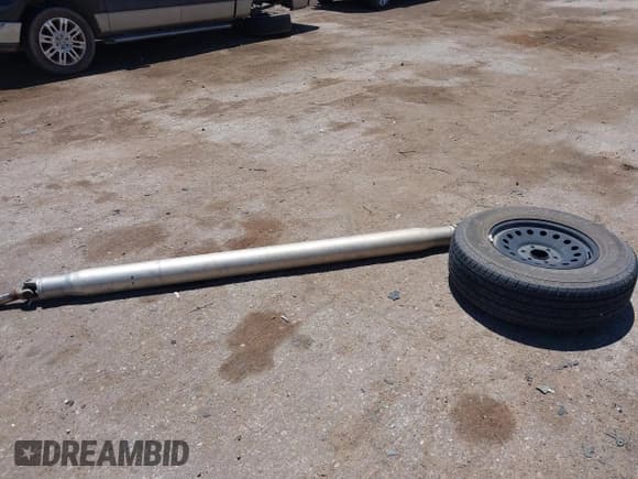 ✅ 2019 Chevrolet Silverado 1500 LT • VIN: 2GCRCPECXK1135990 • Lot: 42414230. Wystawiony na IAAI z przebiegiem 105 985 mil. Bezpłatny archiwum sprzedaży aukcyjnych z USA i szczegółowy raport historii pojazdu na DreamBid. Zdjęcie 12.