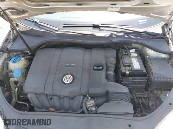 ✅ 2010 Volkswagen Jetta Limited Edition • VIN: 3VWRX7AJ1AM099362 • Lot: 42318046. Listed on IAAI with 264,425 mi. Free auction sales archive from the USA and detailed vehicle history report at DreamBid. Image 10.