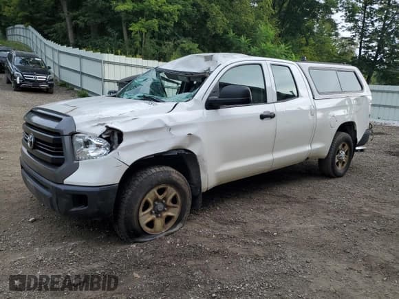 ✅ 2016 Toyota Tundra SR • VIN: 5TFUM5F15GX066774 • Lot: 68085515. Listed on Copart with 169,083 mi. Free auction sales archive from the USA and detailed vehicle history report at DreamBid. Image 1.