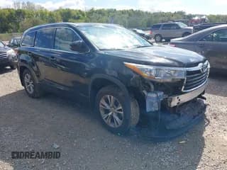 ✅ 2015 Toyota Highlander XLE • VIN: 5TDJKRFH4FS149601 • Lot: 43396756. Listed on IAAI with 123,736 mi. Free auction sales archive from the USA and detailed vehicle history report at DreamBid. Image 1.