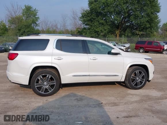 ✅ 2019 GMC Acadia Denali • VIN: 1GKKNXLS9KZ125064 • Lot: 42876636. Listed on IAAI with 45,927 mi. Free auction sales archive from the USA and detailed vehicle history report at DreamBid. Image 13.