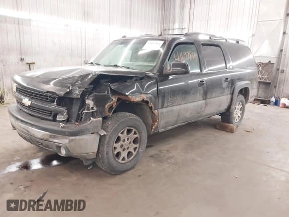 ✅ 2004 Chevrolet Suburban Z71 • VIN: 3GNFK16Z94G288951 • Лот: 41697814. Опубликован ранее на IAAI с пробегом 176 257 миль. Бесплатный доступ к архиву аукционных продаж из США и подробный отчёт об истории автомобиля на DreamBid. Изображение 2.