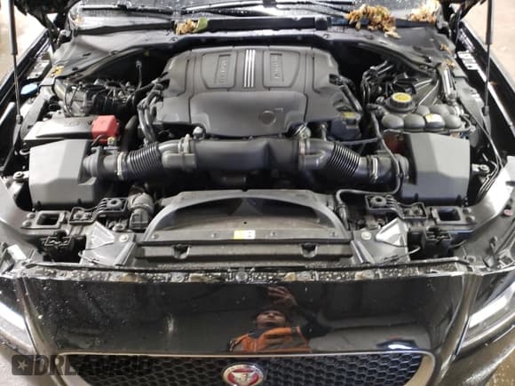 ✅ 2017 Jaguar XF 35t R-Sport • VIN: SAJBL4BV4HCY47941 • Лот: 77104404. Опубликован ранее на Copart с пробегом 73 839 миль. Бесплатный доступ к архиву аукционных продаж из США и подробный отчёт об истории автомобиля на DreamBid. Изображение 11.