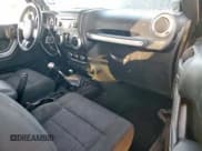 ✅ 2012 Jeep Wrangler Rubicon • VIN: 1C4HJWCG5CL117930 • Лот: 82307005. Опубликован ранее на Copart с пробегом 134 614 миль. Бесплатный доступ к архиву аукционных продаж из США и подробный отчёт об истории автомобиля на DreamBid. Изображение 11.