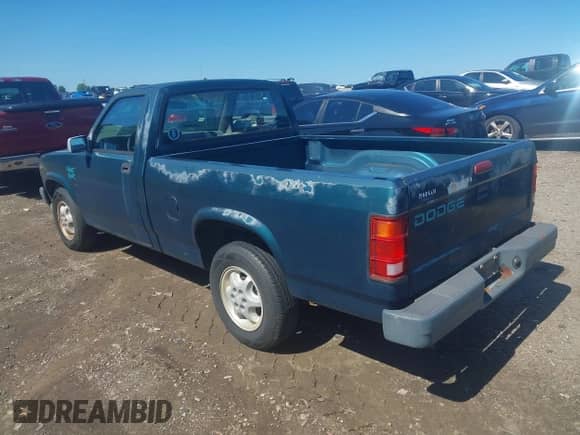1995 Dodge Dakota с VIN 1B7FL26X1SW930958, выставлен на аукционе IAAI как лот 42517165 с пробегом 168 399 миль миль и . История ставок и продаж доступна на DreamBid. Изображение 3.