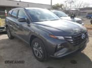 ✅ 2022 Hyundai Tucson Blue • VIN: KM8JBCA12NU029244 • Lot: 61895572. Wystawiony na Copart z przebiegiem 4 301 mil. Bezpłatny archiwum sprzedaży aukcyjnych z USA i szczegółowy raport historii pojazdu na DreamBid. Zdjęcie 1.