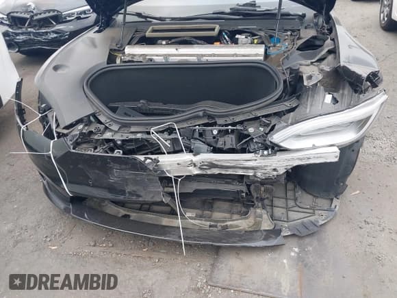 ✅ 2021 Tesla Model S Long Range • VIN: 5YJSA1E59MF443528 • Lot: 42304324. Wystawiony na IAAI z przebiegiem Nie podano. Bezpłatny archiwum sprzedaży aukcyjnych z USA i szczegółowy raport historii pojazdu na DreamBid. Zdjęcie 6.