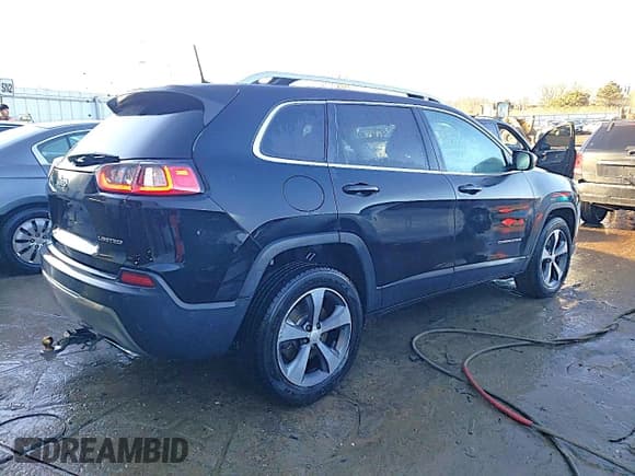 ✅ 2019 Jeep Cherokee Limited • VIN: 1C4PJMDN3KD189862 • Lot: 46696785. Listed on Copart with 70,916 mi. Free auction sales archive from the USA and detailed vehicle history report at DreamBid. Image 3.