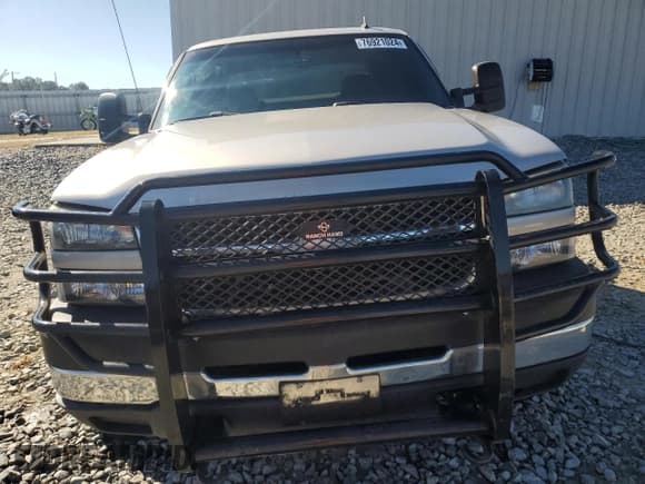 ✅ 2007 Chevrolet Silverado 2500HD Work Truck • VIN: 1GCHK23U77F197117 • Lot: 76921024. Wystawiony na Copart z przebiegiem 203 503 mil. Bezpłatny archiwum sprzedaży aukcyjnych z USA i szczegółowy raport historii pojazdu na DreamBid. Zdjęcie 5.