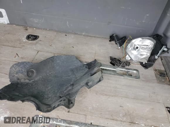 ✅ 2016 Mercedes-Benz Sprinter • VIN: 8BTPE7CD7GE127342 • Лот: 58172315. Опубликован ранее на Copart с пробегом 77 697 миль. Бесплатный доступ к архиву аукционных продаж из США и подробный отчёт об истории автомобиля на DreamBid. Изображение 13.