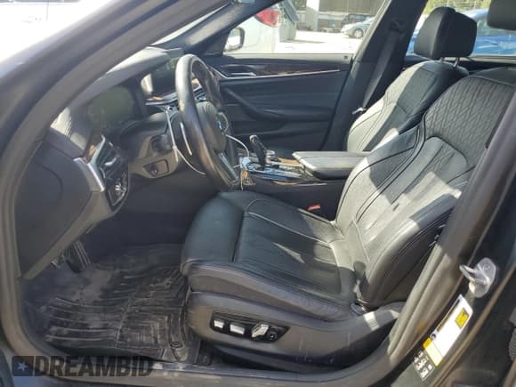 ✅ 2020 BMW 5 Series M550i xDrive • VIN: WBAJS7C06LCD61108 • Lot: 81955535. Wystawiony na Copart z przebiegiem 78 398 mil. Bezpłatny archiwum sprzedaży aukcyjnych z USA i szczegółowy raport historii pojazdu na DreamBid. Zdjęcie 7.