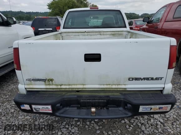 ✅ 2003 Chevrolet S-10 LS • VIN: 1GCDT19X238212984 • Лот: 72508284. Опубликован ранее на Copart с пробегом 158 343 миль. Бесплатный доступ к архиву аукционных продаж из США и подробный отчёт об истории автомобиля на DreamBid. Изображение 6.