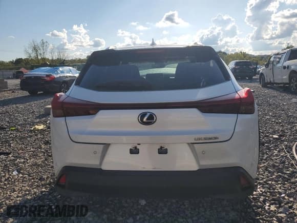 ✅ 2021 Lexus UX 250h • VIN: JTHP9JBH7M2047967 • Lot: 84389845. Wystawiony na Copart z przebiegiem 49 272 mil. Bezpłatny archiwum sprzedaży aukcyjnych z USA i szczegółowy raport historii pojazdu na DreamBid. Zdjęcie 6.