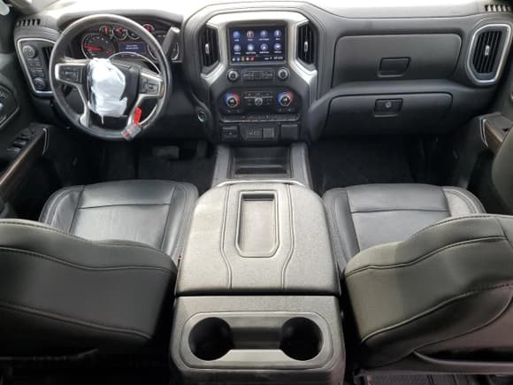 ✅ 2019 Chevrolet Silverado 1500 RST • VIN: 3GCUYEED1KG273840 • Lot: 83783625. Listed on Copart with 53,303 mi. Free auction sales archive from the USA and detailed vehicle history report at DreamBid. Image 8.