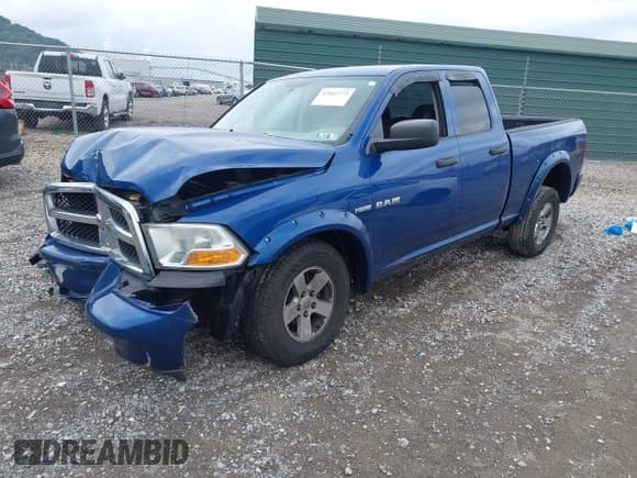 ✅ 2010 Dodge 1500 ST • VIN: 1D7RV1GTXAS104098 • Lot: 43042375. Wystawiony na IAAI z przebiegiem 107 091 mil. Bezpłatny archiwum sprzedaży aukcyjnych z USA i szczegółowy raport historii pojazdu na DreamBid. Zdjęcie 2.