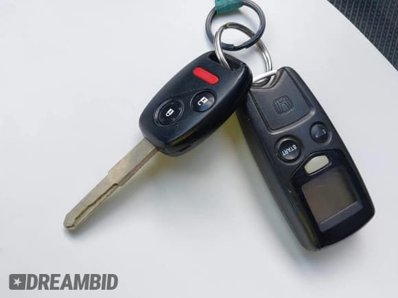 ✅ 2010 Honda Fit Sport • VIN: JHMGE8H40AC002089 • Lot: 43519609. Listed on IAAI with 174,526 mi. Free auction sales archive from the USA and detailed vehicle history report at DreamBid. Image 11.