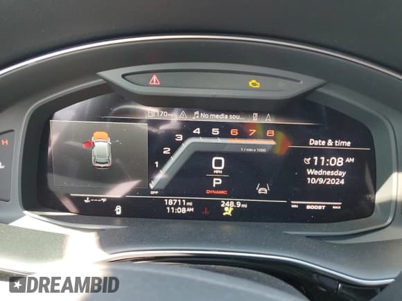 ✅ 2023 Audi SQ8 Prestige • VIN: WA1CWBF15PD033340 • Lot: 75376894. Wystawiony na Copart z przebiegiem 18 711 mil. Bezpłatny archiwum sprzedaży aukcyjnych z USA i szczegółowy raport historii pojazdu na DreamBid. Zdjęcie 9.