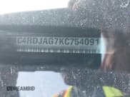 ✅ 2019 Dodge Durango SXT Plus • VIN: 1C4RDJAG7KC754091 • Lot: 39463070. Wystawiony na IAAI z przebiegiem 37 210 mil. Bezpłatny archiwum sprzedaży aukcyjnych z USA i szczegółowy raport historii pojazdu na DreamBid. Zdjęcie 17.