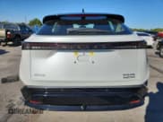 ✅ 2024 Nissan ARIYA Engage • VIN: JN1CF0BB6RM742972 • Lot: 81797565. Wystawiony na Copart z przebiegiem 4 736 mil. Bezpłatny archiwum sprzedaży aukcyjnych z USA i szczegółowy raport historii pojazdu na DreamBid. Zdjęcie 6.