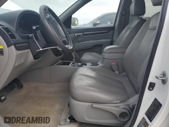 ✅ 2008 Hyundai Santa Fe GLS • VIN: 5NMSG13D68H174966 • Lot: 66612044. Listed on Copart with 167,655 mi. Free auction sales archive from the USA and detailed vehicle history report at DreamBid. Image 7.