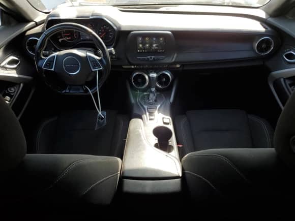 2019 Chevrolet Camaro 1LT с VIN 1G1FB3DX1K0139885, выставлен на аукционе Copart как лот 62923675 с пробегом 94 417 миль миль и Списание • Salvage title. История ставок и продаж доступна на DreamBid. Изображение 8.