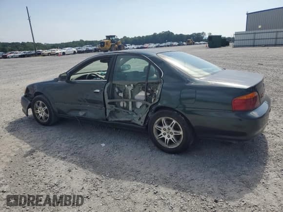 ✅ 2001 Acura TL • VIN: 19UUA56611A016017 • Лот: 65560695. Опубликован ранее на Copart с пробегом 208 614 миль. Бесплатный доступ к архиву аукционных продаж из США и подробный отчёт об истории автомобиля на DreamBid. Изображение 2.