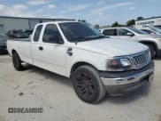 ✅ 2003 Ford F-150 XL • VIN: 1FTRX17W83NB66079 • Lot: 62077325. Wystawiony na Copart z przebiegiem 177 486 mil. Bezpłatny archiwum sprzedaży aukcyjnych z USA i szczegółowy raport historii pojazdu na DreamBid. Zdjęcie 4.