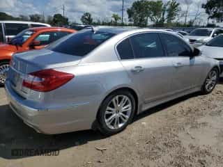 2013 Hyundai Genesis 3.8L z VIN KMHGC4DD1DU236807, wystawiony jako Copart lot #73821504 z przebiegiem Nie podano mil oraz Szkoda całkowita • Salvage title. Historia ofert i sprzedaży dostępna na DreamBid. Obrazek 3.