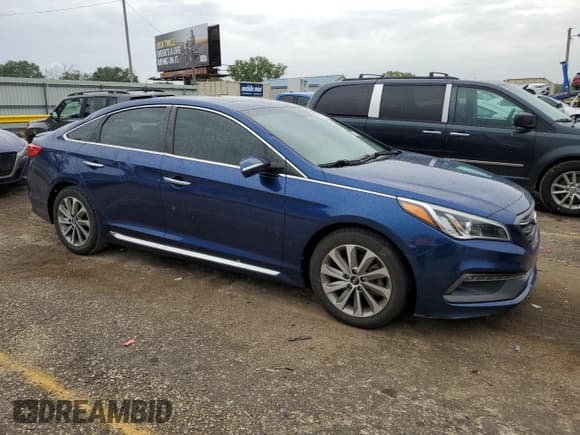 ✅ 2016 Hyundai Sonata Sport • VIN: 5NPE34AF4GH434037 • Лот: 61964744. Опубликован ранее на Copart с пробегом 81 120 миль. Бесплатный доступ к архиву аукционных продаж из США и подробный отчёт об истории автомобиля на DreamBid. Изображение 4.
