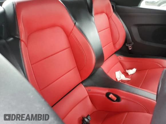 ✅ 2019 Ford Mustang EcoBoost • VIN: 1FATP8UH1K5201330 • Lot: 69406455. Listed on Copart with Not provided. Free auction sales archive from the USA and detailed vehicle history report at DreamBid. Image 10.