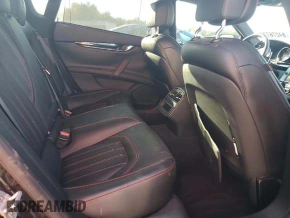 ✅ 2016 Maserati Quattroporte S • VIN: ZAM56RPA9G1171451 • Lot: 84276725. Wystawiony na Copart z przebiegiem 93 011 mil. Bezpłatny archiwum sprzedaży aukcyjnych z USA i szczegółowy raport historii pojazdu na DreamBid. Zdjęcie 10.