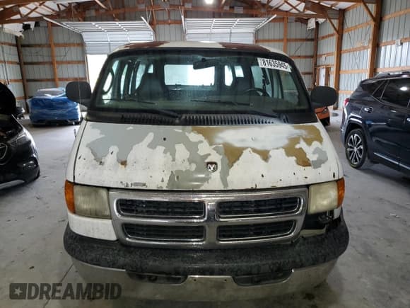 ✅ 2002 Dodge Passenger • VIN: 2B5WB35Y92K109605 • Lot: 81635945. Wystawiony na Copart z przebiegiem Nie podano. Bezpłatny archiwum sprzedaży aukcyjnych z USA i szczegółowy raport historii pojazdu na DreamBid. Zdjęcie 5.