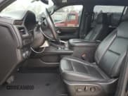 ✅ 2021 Chevrolet Suburban Z71 • VIN: 1GNSKDKD8MR451471 • Lot: 77872574. Wystawiony na Copart z przebiegiem 67 905 mil. Bezpłatny archiwum sprzedaży aukcyjnych z USA i szczegółowy raport historii pojazdu na DreamBid. Zdjęcie 7.