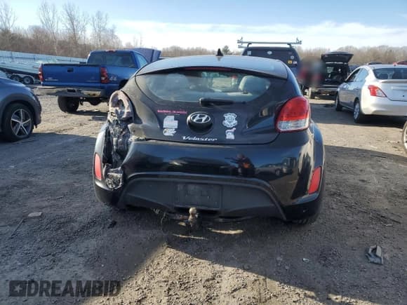 ✅ 2012 Hyundai Veloster w/Gray Int • VIN: KMHTC6AD3CU071503 • Lot: 47880275. Wystawiony na Copart z przebiegiem Nie podano. Bezpłatny archiwum sprzedaży aukcyjnych z USA i szczegółowy raport historii pojazdu na DreamBid. Zdjęcie 6.