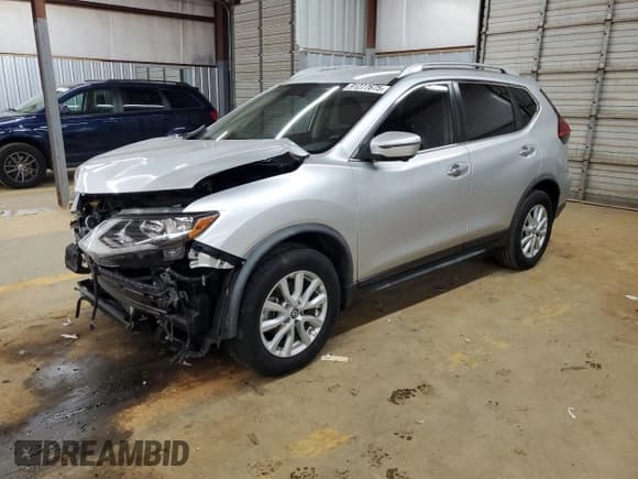 ✅ 2018 Nissan Rogue SV • VIN: JN8AT2MVXJW300757 • Lot: 91277675. Wystawiony na Copart z przebiegiem 134 609 mil. Bezpłatny archiwum sprzedaży aukcyjnych z USA i szczegółowy raport historii pojazdu na DreamBid. Zdjęcie 1.