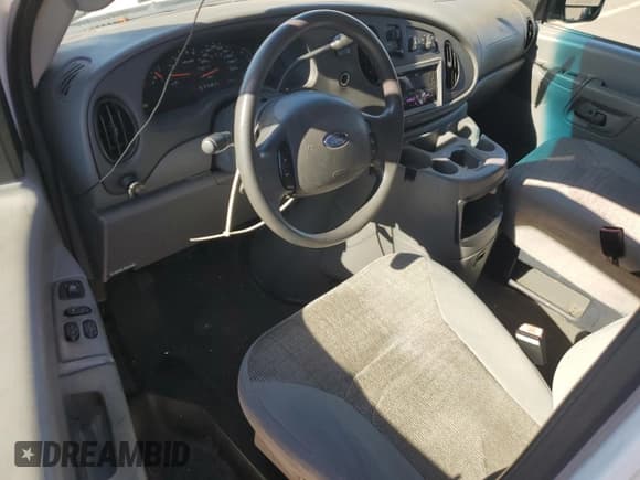 ✅ 2004 Ford Econoline Passenger XL • VIN: 1FBSS31L14HB12900 • Lot: 91376215. Wystawiony na Copart z przebiegiem 143 480 mil. Bezpłatny archiwum sprzedaży aukcyjnych z USA i szczegółowy raport historii pojazdu na DreamBid. Zdjęcie 8.