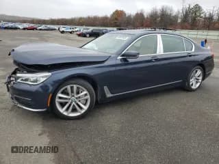 ✅ 2019 BMW 7 Series 750i xDrive • VIN: WBA7F2C53KB240521 • Lot: 90520465. Wystawiony na Copart z przebiegiem 62 111 mil. Bezpłatny archiwum sprzedaży aukcyjnych z USA i szczegółowy raport historii pojazdu na DreamBid. Zdjęcie 1.