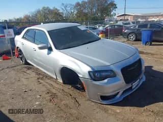 ✅ 2022 Chrysler 300 Touring L • VIN: 2C3CCADG9NH162976 • Lot: 43576355. Listed on IAAI with 76,075 mi. Free auction sales archive from the USA and detailed vehicle history report at DreamBid. Image 1.