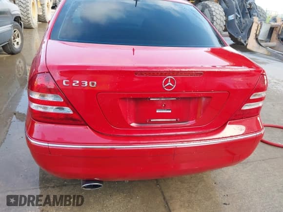 ✅ 2006 Mercedes-Benz C 230 Sport • VIN: WDBRF52H56A913697 • Lot: 42910266. Listed on IAAI with 161,806 mi. Free auction sales archive from the USA and detailed vehicle history report at DreamBid. Image 6.