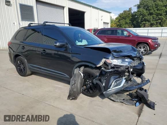 2018 Mitsubishi Outlander SE with VIN JA4AD3A36JZ067258, listed as a Copart auction lot 81457995 with 112,346 mi miles and Salvage title. Bid and sale history available at DreamBid. Image 4.